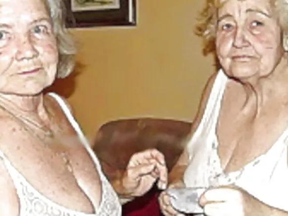 Ba pussies ya kala mingi, perversé na ba satyriasses ya kala ya kosibana.