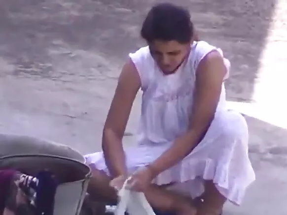Na se ya ba caméras cachées ya jupe ya liboso No. 54 vidéo ya ba noko basibana.