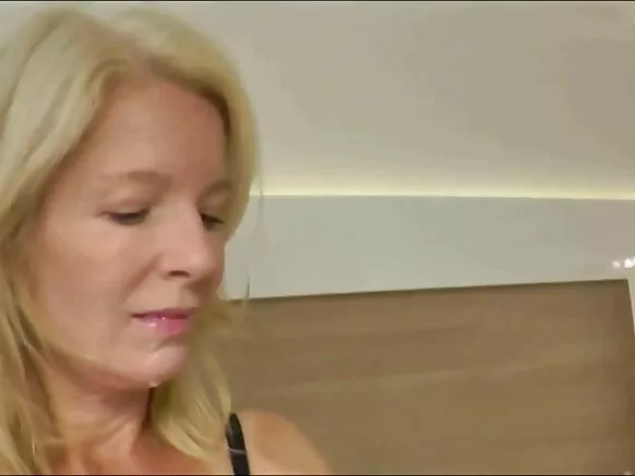 Anal blonde milf mature mexicaine basi ya mature bazali kosala sexe.