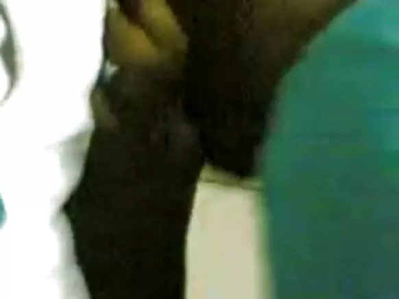 Mabele ya kala show ya mundele call girl, mabele minene kobongisa client na ye.