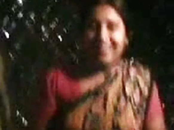 Basi ya sika ya ba anciens combattants indiens Busty Aunty 4.