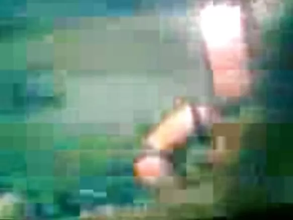 Makambo ya lelo! XXX video ya mama na mwana mobali, filmé na caméra espion, esika mama a espionner noko après douche.