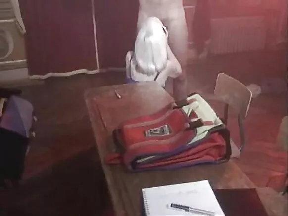 Eva Delage azali kosukola libolo ya mature.