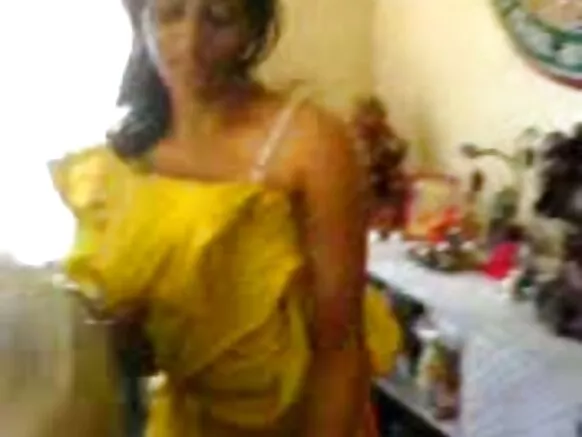 Hyderabad fille azali na posa ya libolo ya basi ya kala xxx cams cachés.