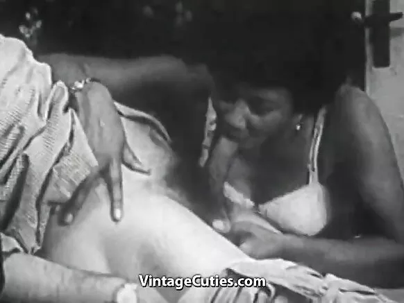 Anal parfait, mwasi mature ya moto na bilamba ya blowjob sexy, vintage 1950s.