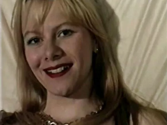 Ba blondes françaises, ba noko ya anal matures, ba lesbiennes matures.
