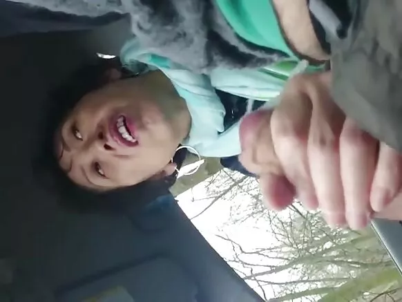 Amateur vieux asiatique voiture handjob vieux.