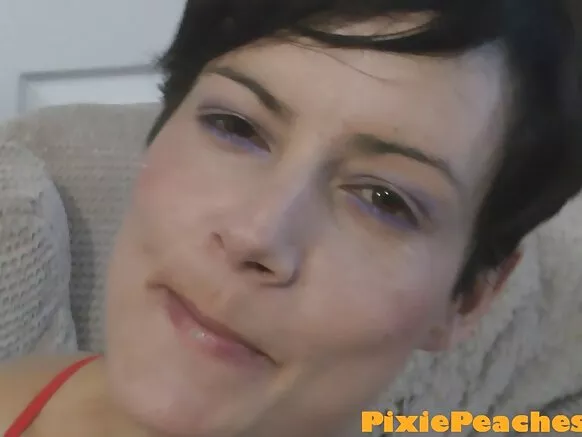 Pixie ameli ba vidéos porno gratuites ya basi ya kala ya Angleterre.